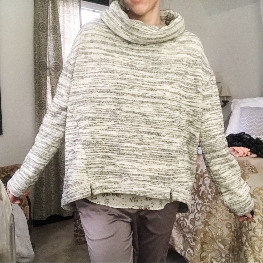 Anthropologie oversized sweater